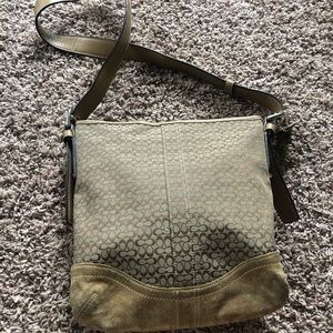 EUC Tan Coach Purse